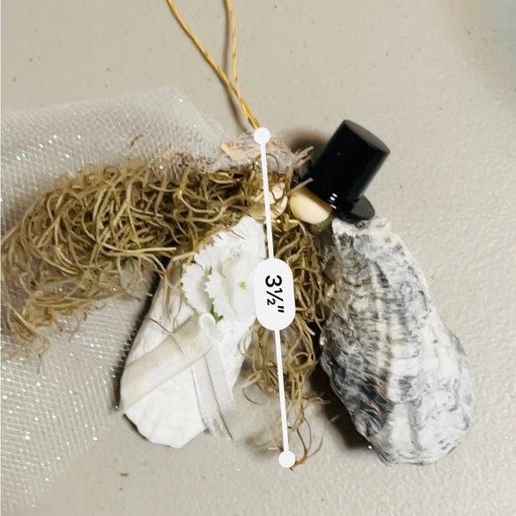 Handmade Beach Wedding Christmas Tree Ornament Decoration Seashells Spanish Moss - Picture 6 of 7